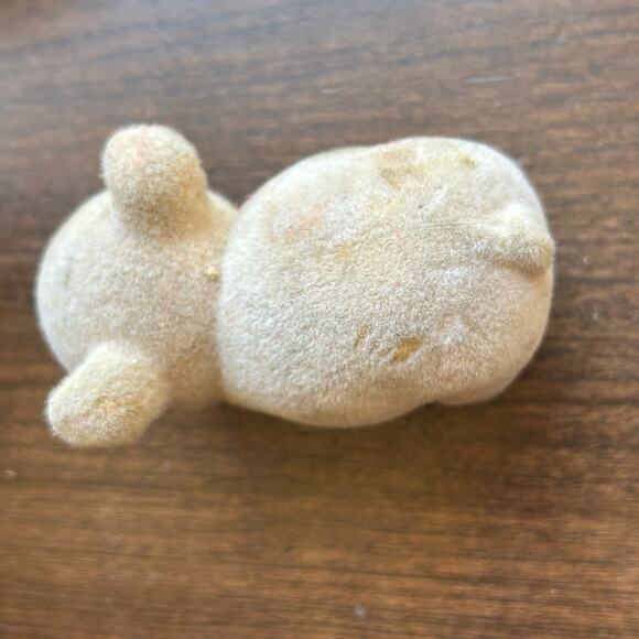 Vintage Japan Josef Originals Flocked Piglet Kitschy Cute Piggy Pig  Cream Color - Picture 4 of 8